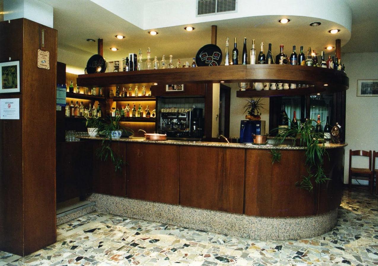 瓦尔齐 Ristorante Primula Bianca酒店 外观 照片