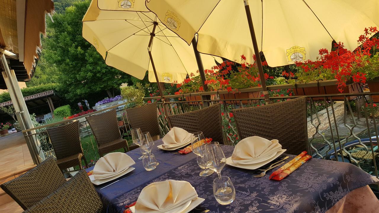 瓦尔齐 Ristorante Primula Bianca酒店 外观 照片